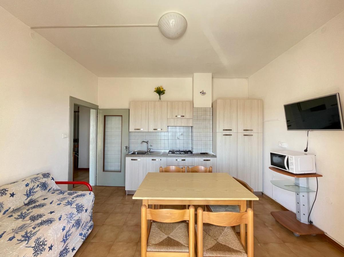 Villa Fronte Mare-Carraro Immobiliare Jesolo - Family Apartments Exterior foto